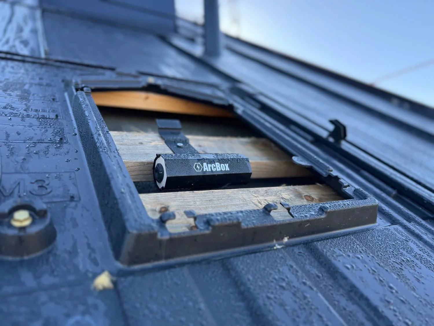 ArcBox – self-contained fire-containment device for photovoltaic panel connectors